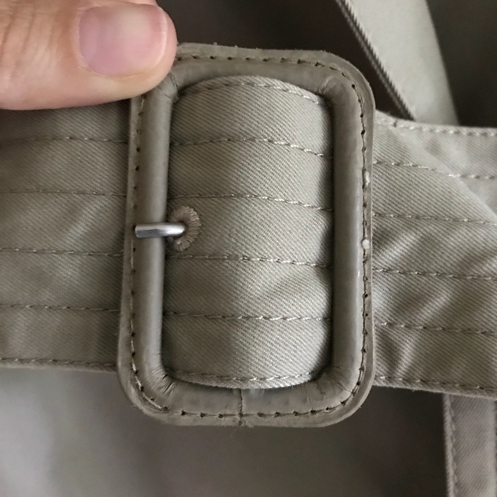 Gap Trench Coat - Picture 7 of 8